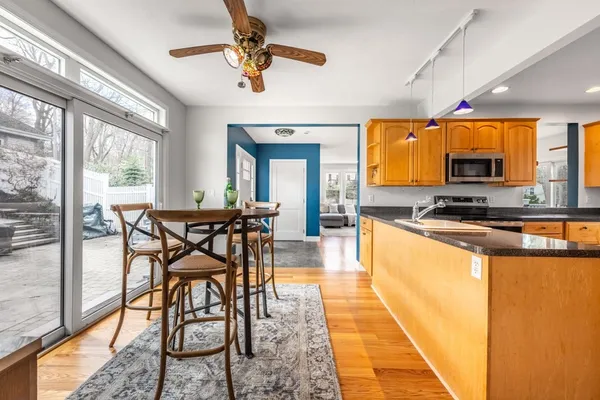 $1,350,000 | 220 Beacon Street, Milton, MA 02186