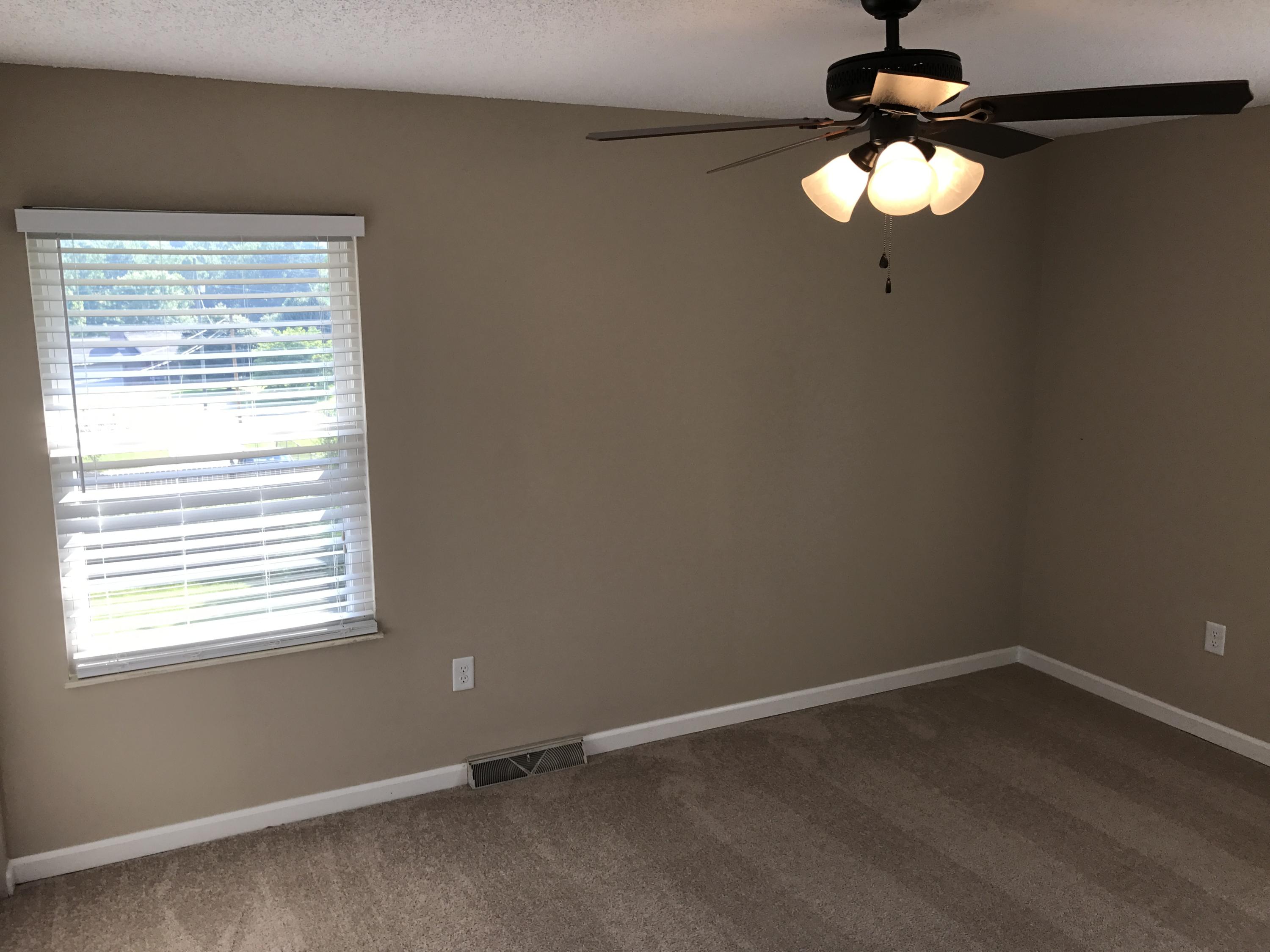 8012 Little Joe Road Powell, TN 37849 - Photo 10 of 25 10