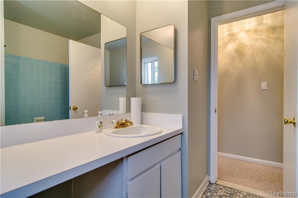 4113 Telegraph Road Bloomfield Hills, MI 48302 - Photo 20 of 25