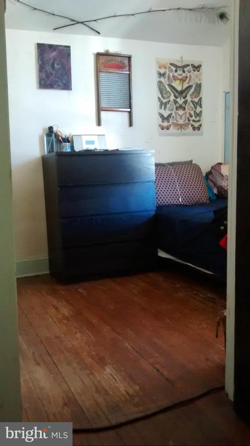 5310 Morello Road Baltimore, MD 21214 - Photo 6 of 13 Living Room