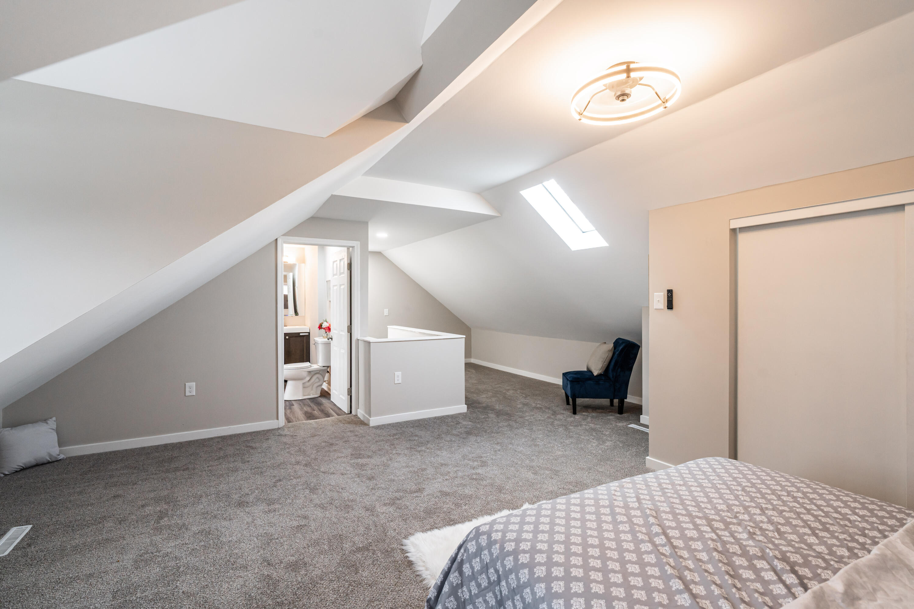 5161 North 64th Street Milwaukee, WI 53218 - Photo 19 of 29 Huge Primary Suite!