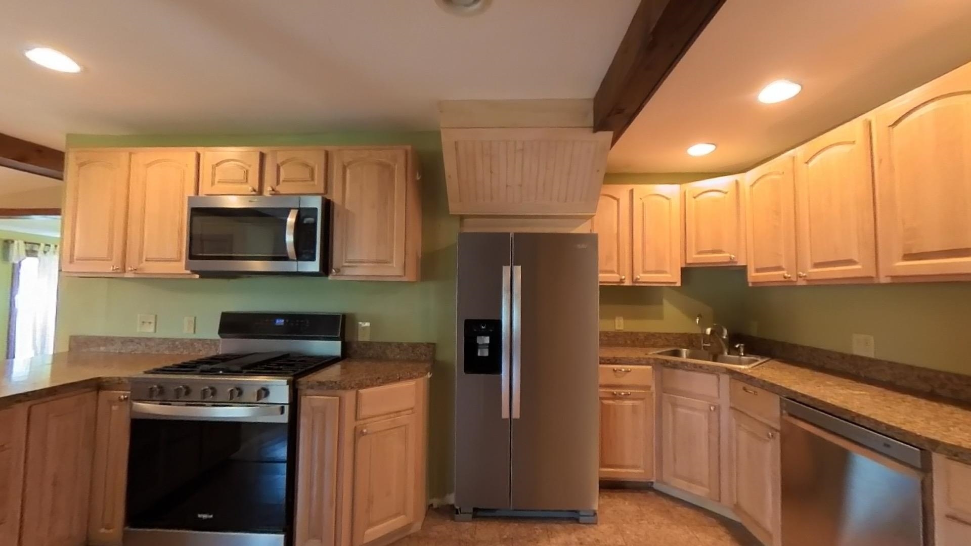 33 Coopers Grove Road Kingston, NH 03848 - Photo 23 of 48