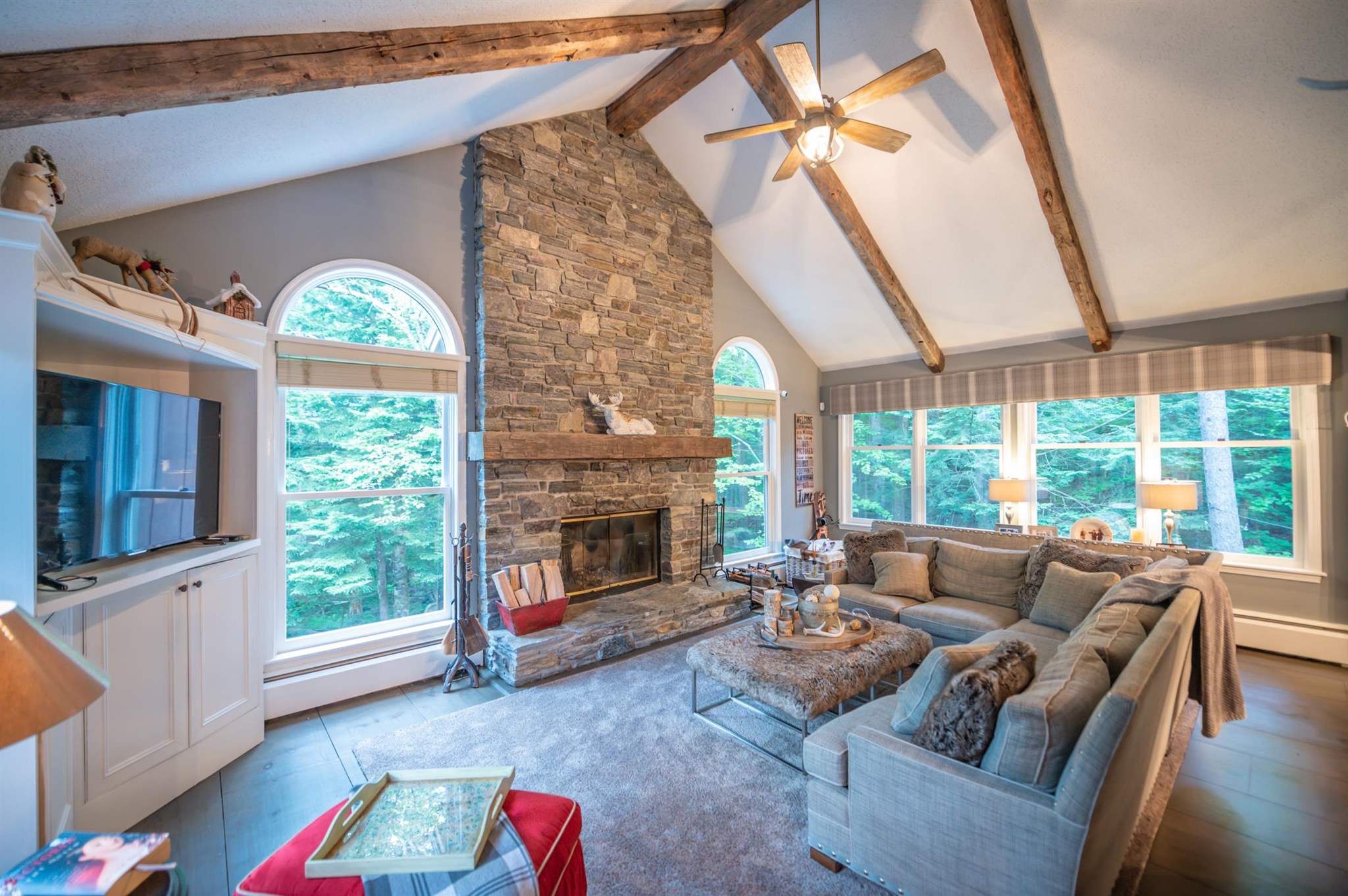 35 Joan's Ridge Road West Dover, VT 05356 - Photo 2 of 29