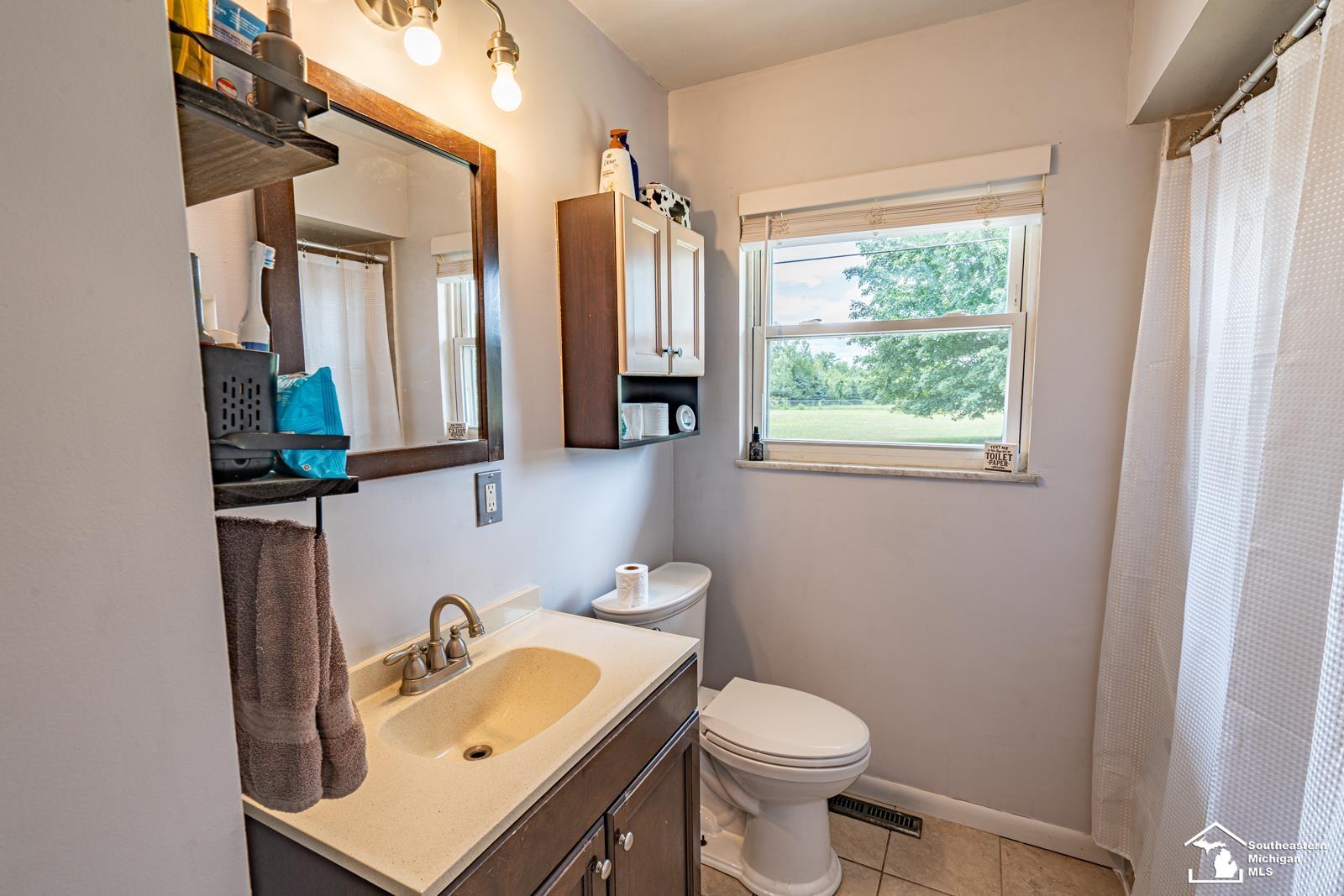 14454 Dixon Road Dundee, MI 48131 - Photo 17 of 33