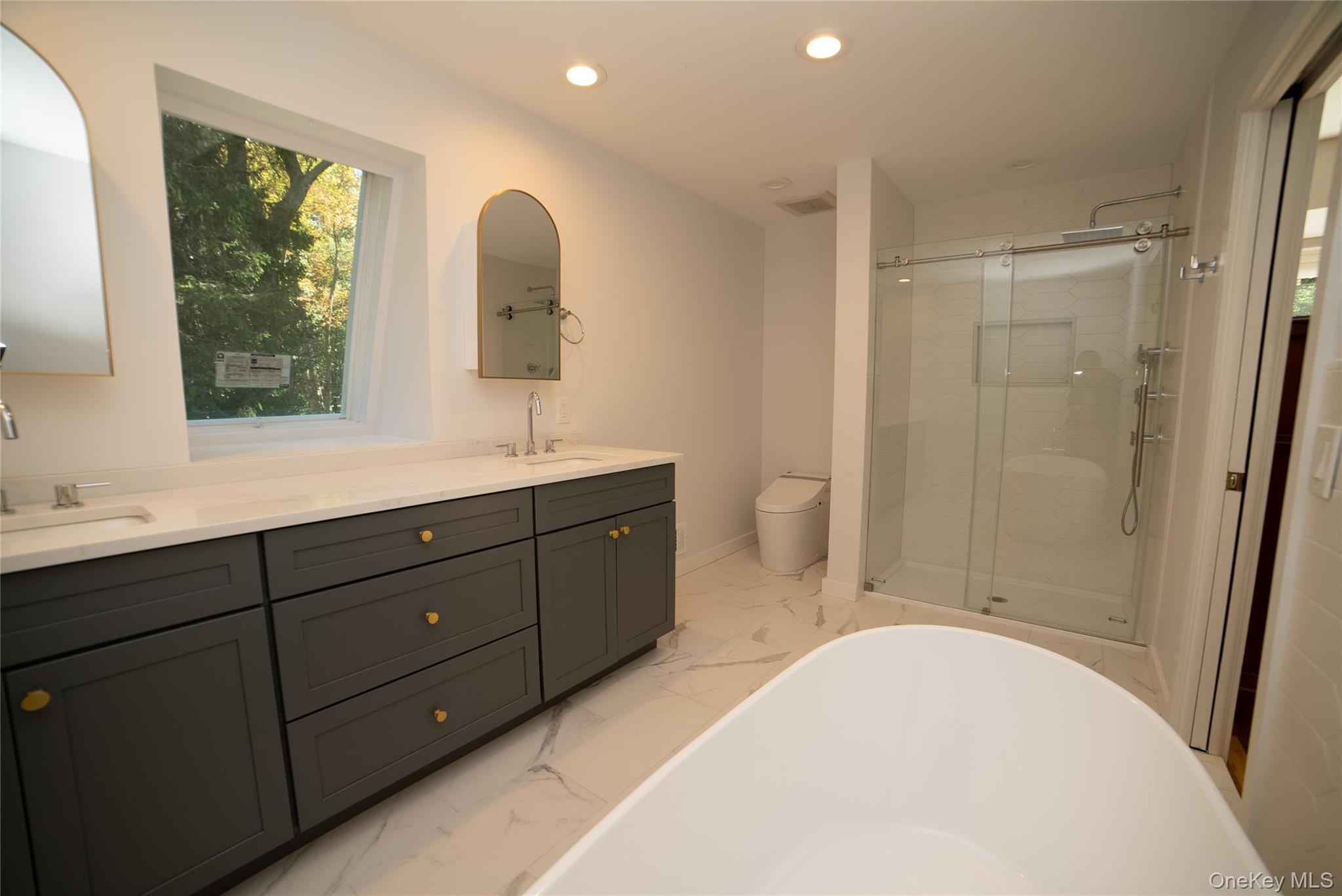 704 Short Beach Road St. James, NY 11780 - Photo 13 of 19