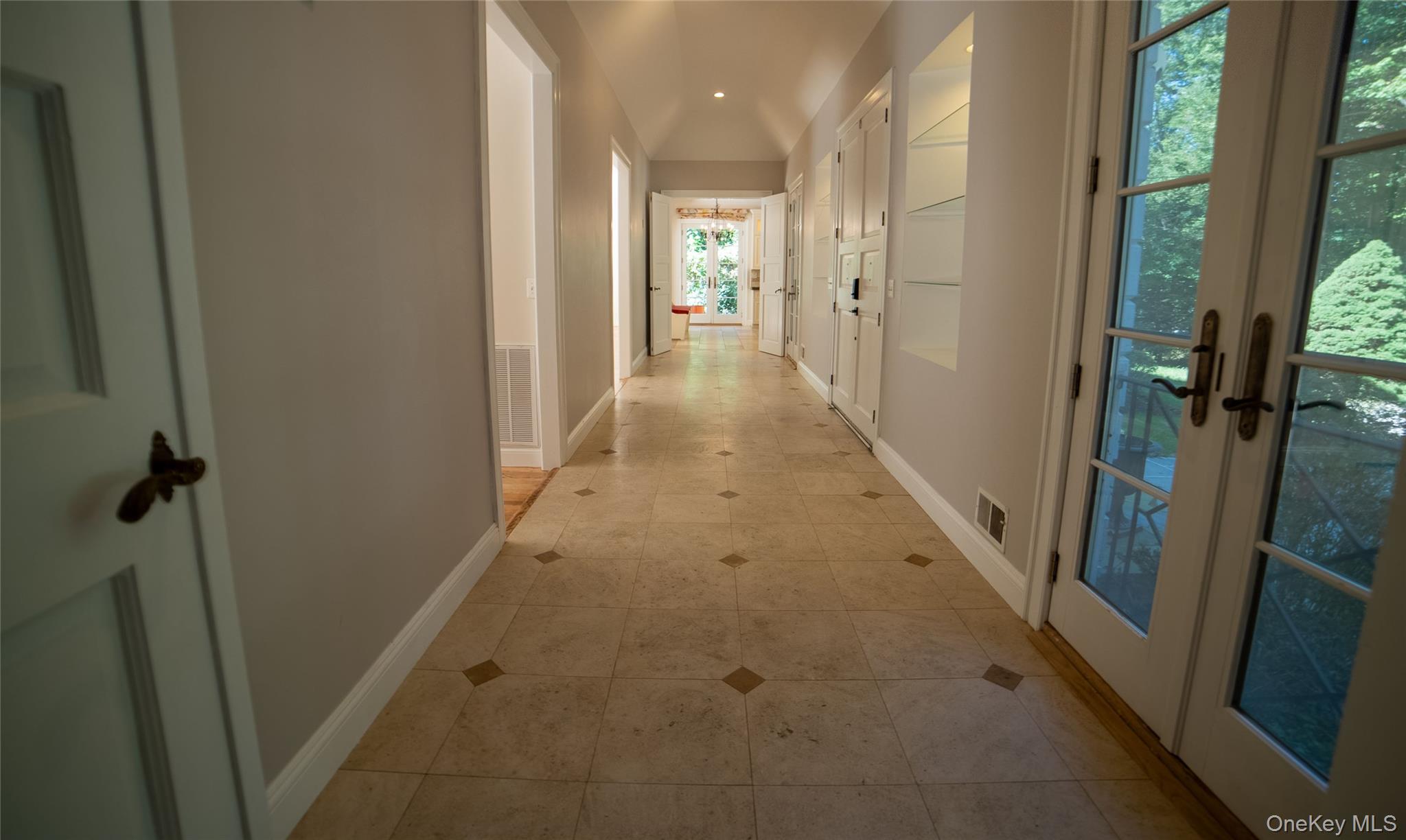 704 Short Beach Road St. James, NY 11780 - Photo 3 of 19