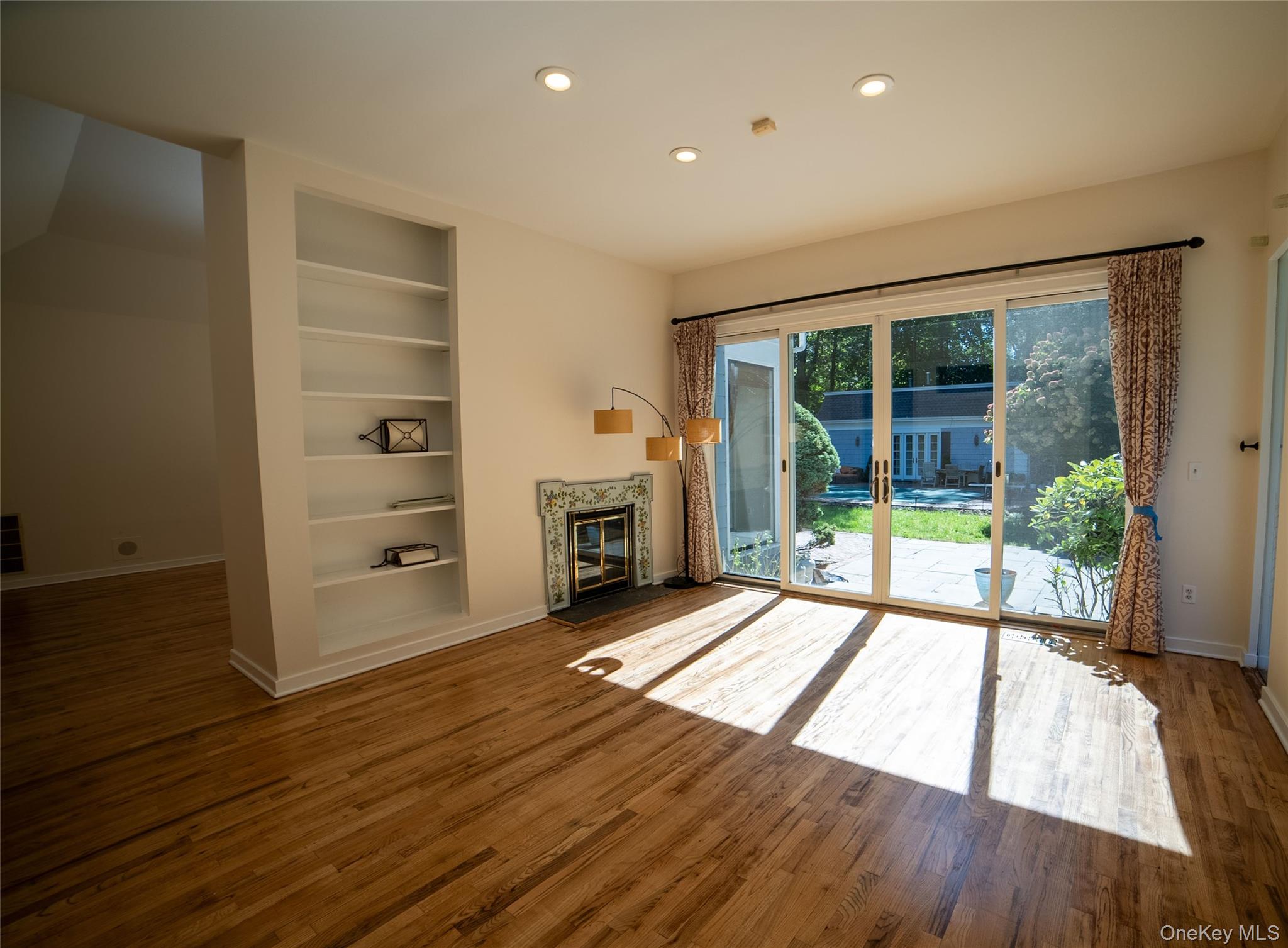 704 Short Beach Road St. James, NY 11780 - Photo 5 of 19