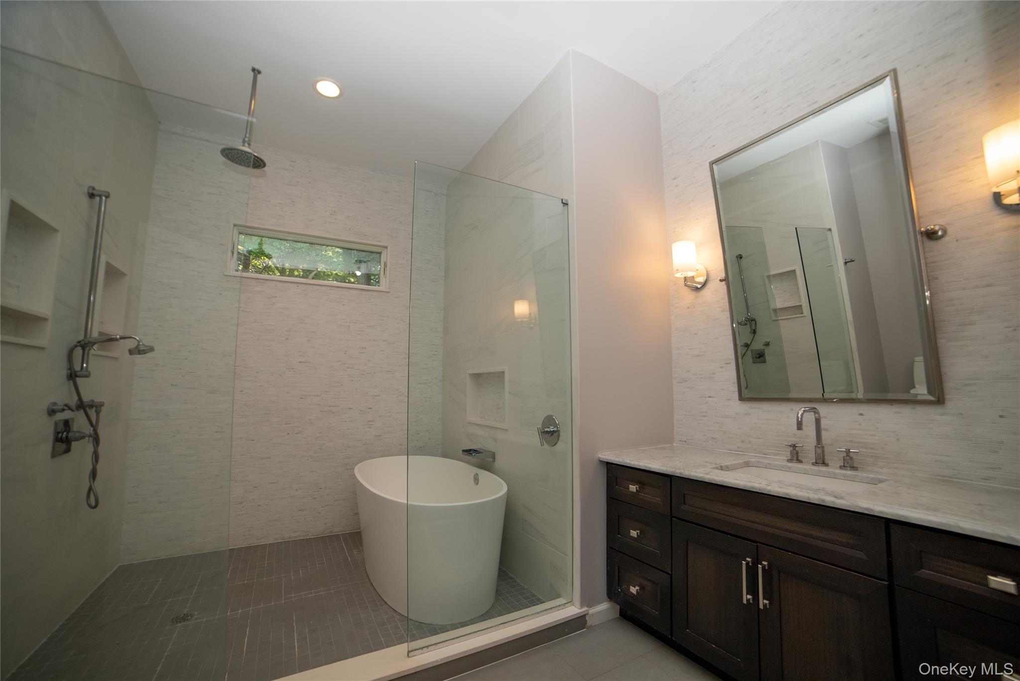 704 Short Beach Road St. James, NY 11780 - Photo 8 of 19