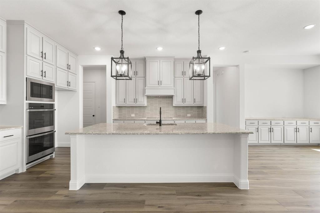 230 Cordillera Lane Red Oak, TX 75154 - Photo 4 of 27 230 Cordillera-Kitchen-1