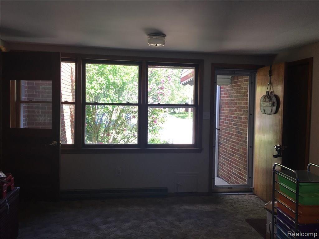 13111 Rosedale Street Southgate, MI 48195 - Photo 30 of 30 IMG_2909.JPG