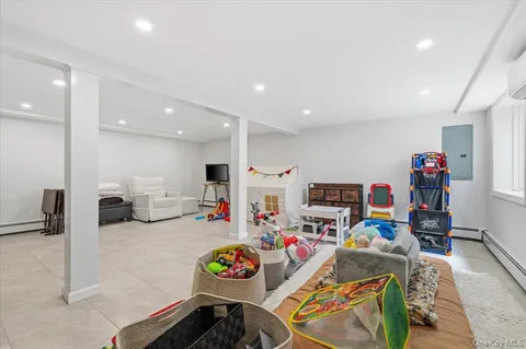 $799,000 | 340 North Boston Avenue, Massapequa, NY 11758