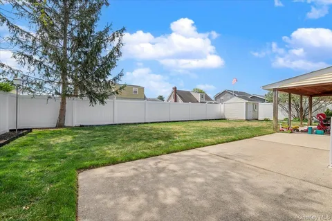 $799,000 | 340 North Boston Avenue, Massapequa, NY 11758