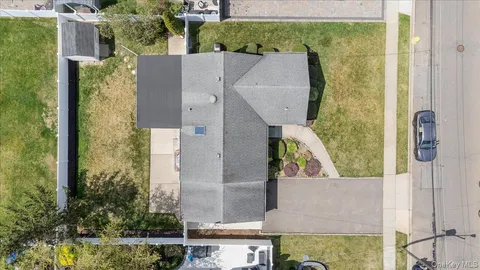 $799,000 | 340 North Boston Avenue, Massapequa, NY 11758