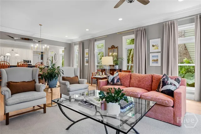 $749,900 | 9 Turnbull Lane, Savannah, GA 31410