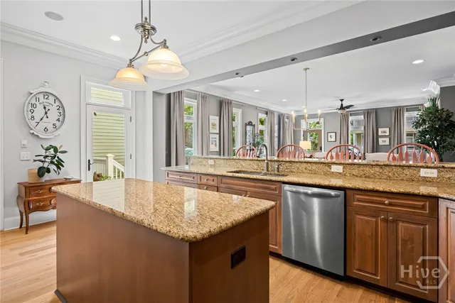 $749,900 | 9 Turnbull Lane, Savannah, GA 31410