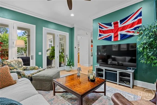 $749,900 | 9 Turnbull Lane, Savannah, GA 31410