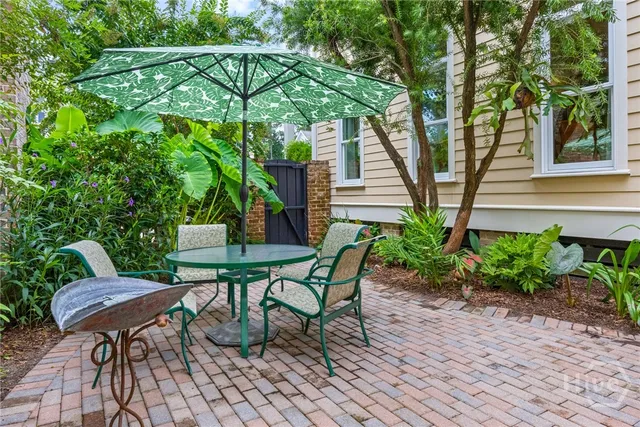 $749,900 | 9 Turnbull Lane, Savannah, GA 31410