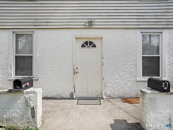 $1,500 | 25 Old Stratfield Road, Fairfield, CT 06825