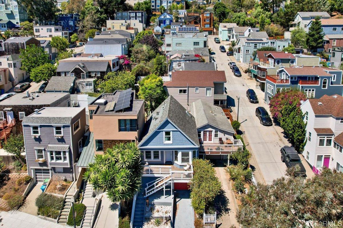 334 Holladay Avenue San Francisco, CA 94110 - Photo 36 of 36 an aerial view of multiple houses