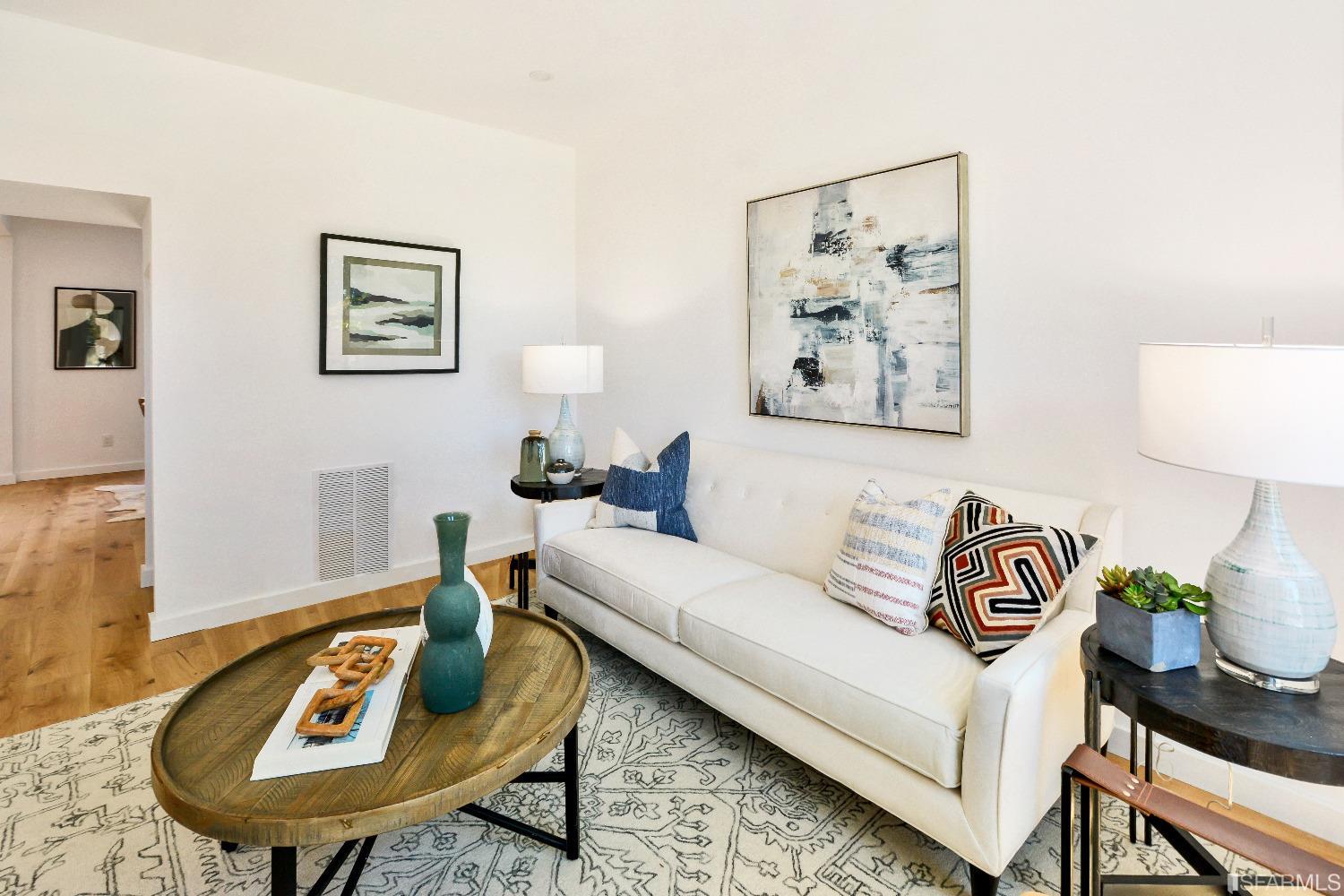 334 Holladay Avenue San Francisco, CA 94110 - Photo 7 of 36 a living room with furniture and a couch