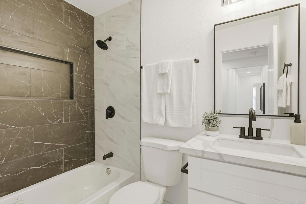 9633 Lutheran Way Santee, CA 92071 - Photo 17 of 53