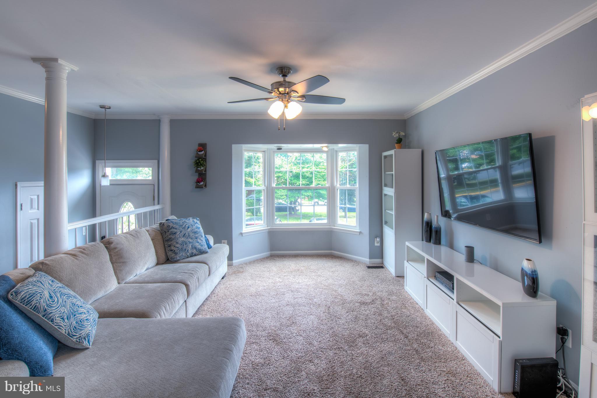 21055 Semblance Drive Sterling, VA 20164 - Photo 21 of 29 Living Room