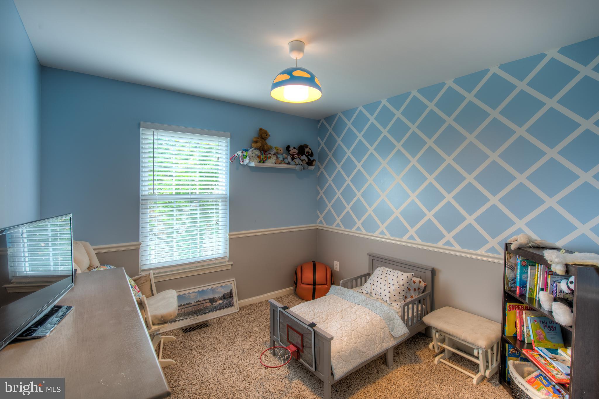 21055 Semblance Drive Sterling, VA 20164 - Photo 7 of 29 Bedroom