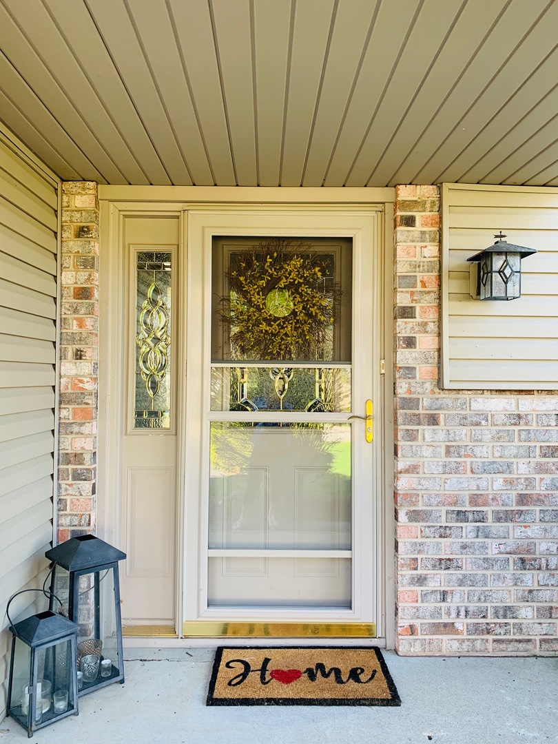 60 Tweed Road Fox Lake, IL 60020 - Photo 2 of 30