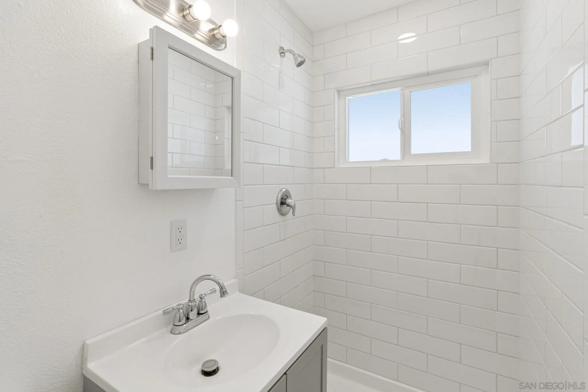 8719 Carribean Way Santee, CA 92071 - Photo 23 of 55