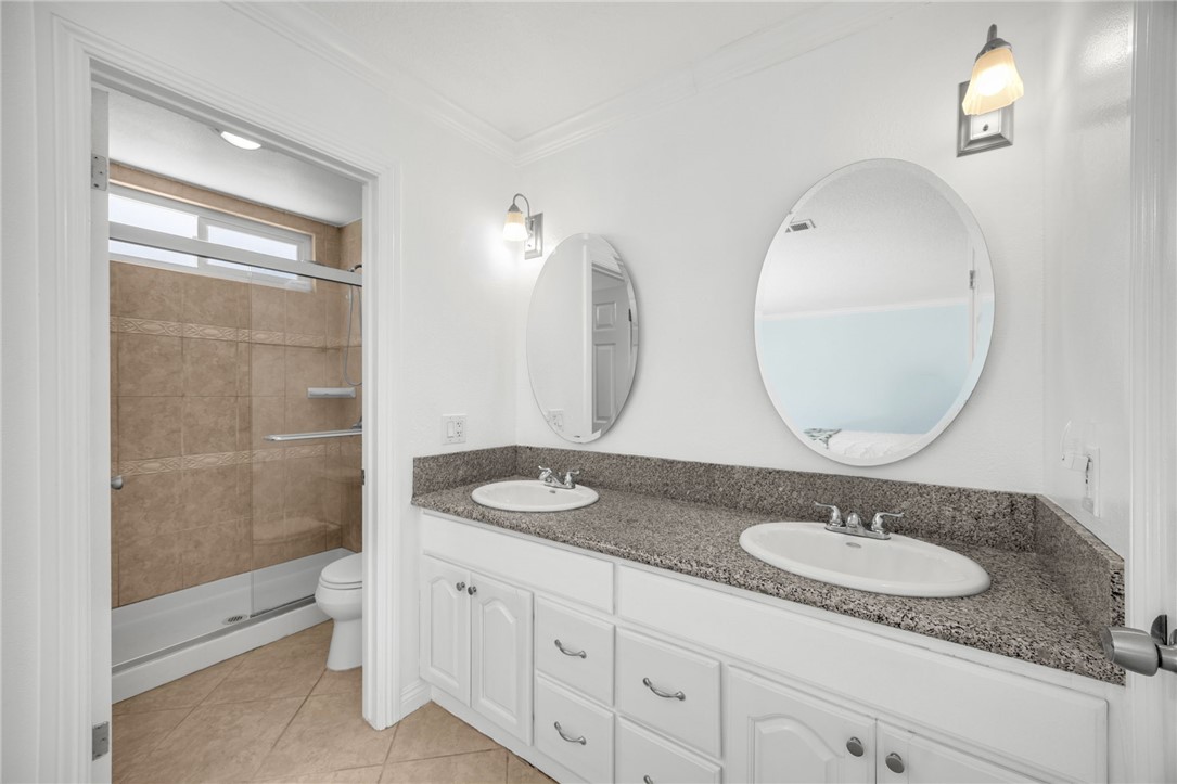 462 Castlegate Lane Brea, CA 92821 - Photo 18 of 43 18. Master Bath with double sinks
