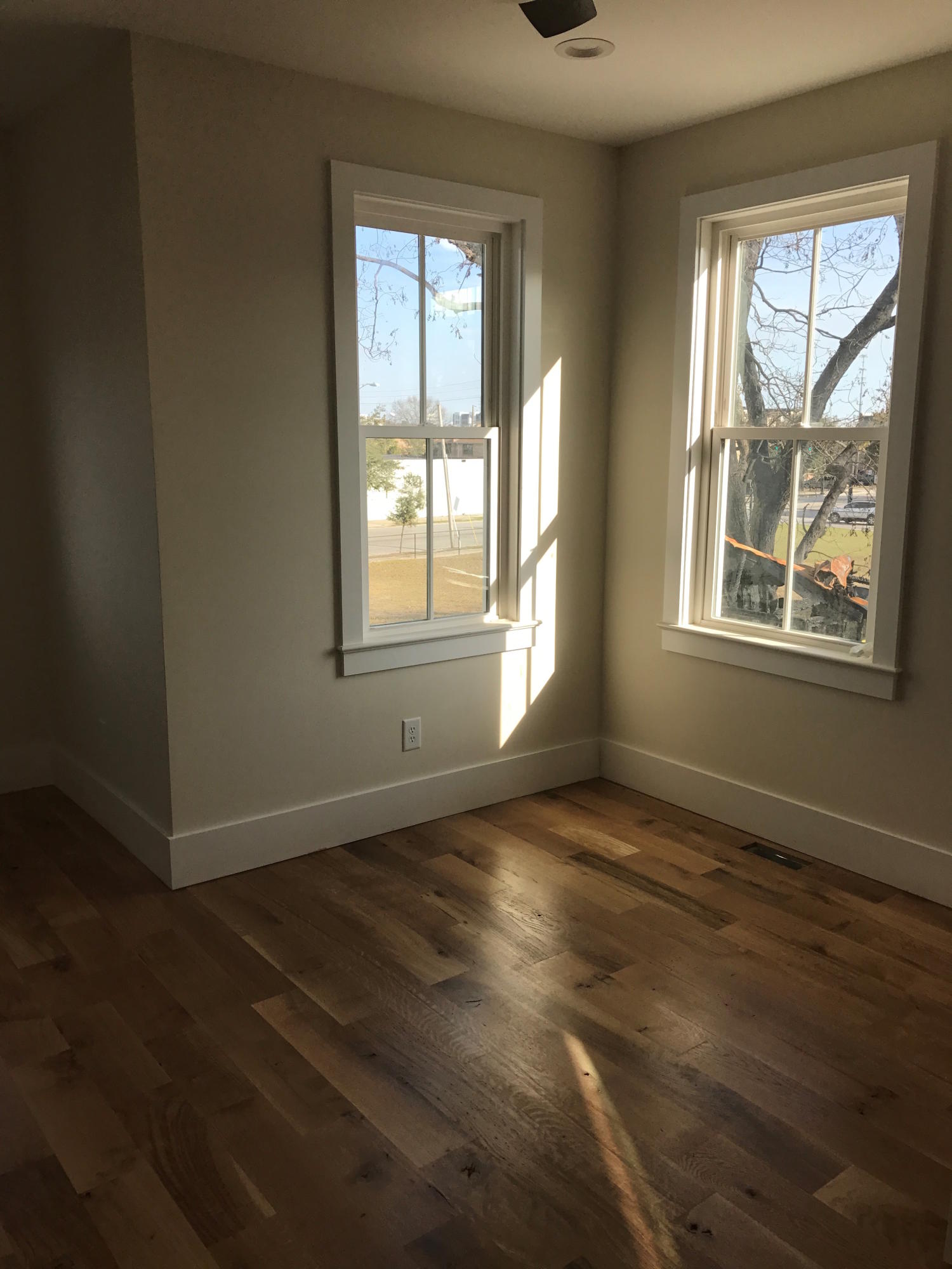 25 Sheppard Street Charleston, SC 29403 - Photo 2 of 6 4