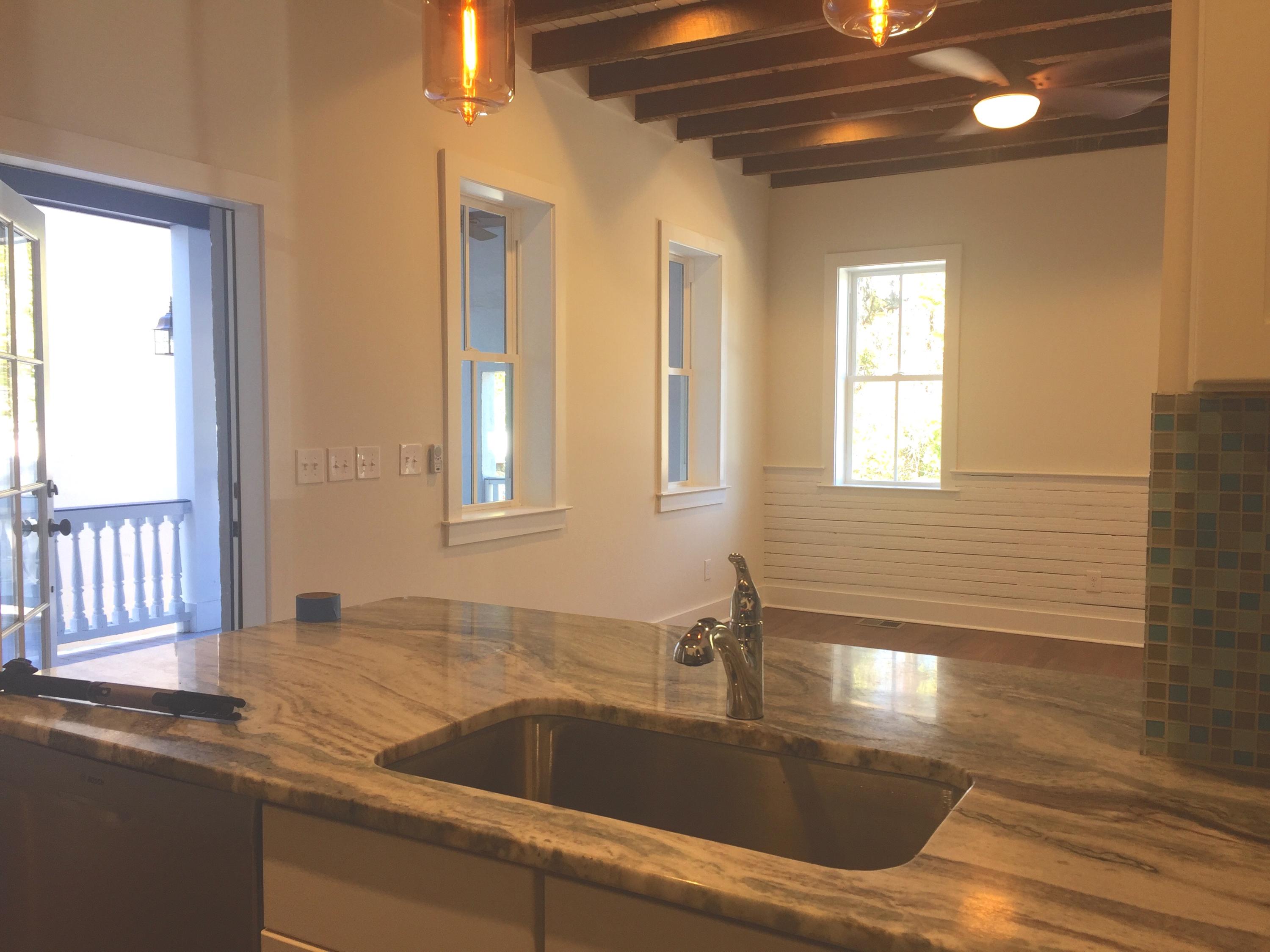 25 Sheppard Street Charleston, SC 29403 - Photo 3 of 6 04F5167F-A8B2-438B-BAD5-65B986E80CE1