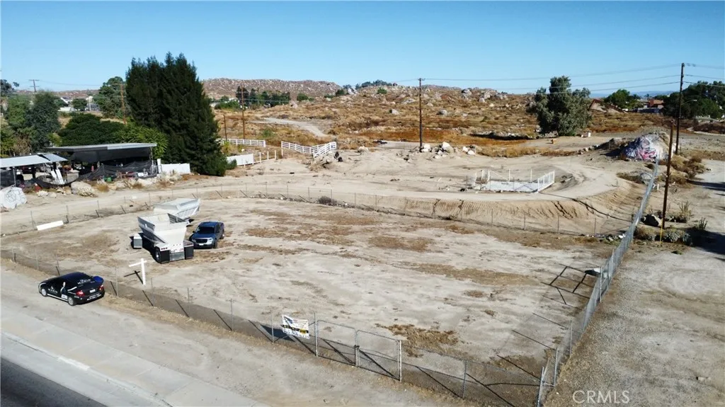 1 West 4th Perris, CA 92570 - Photo 5 of 7