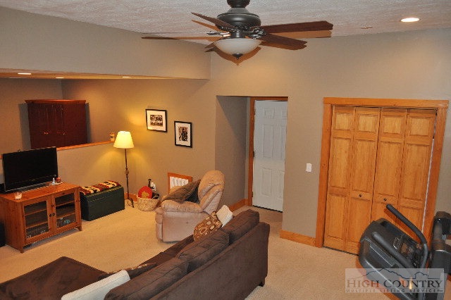 510 Brown's Chapel Road Boone, NC 28607 - Photo 11 of 35 Gallery Image 11