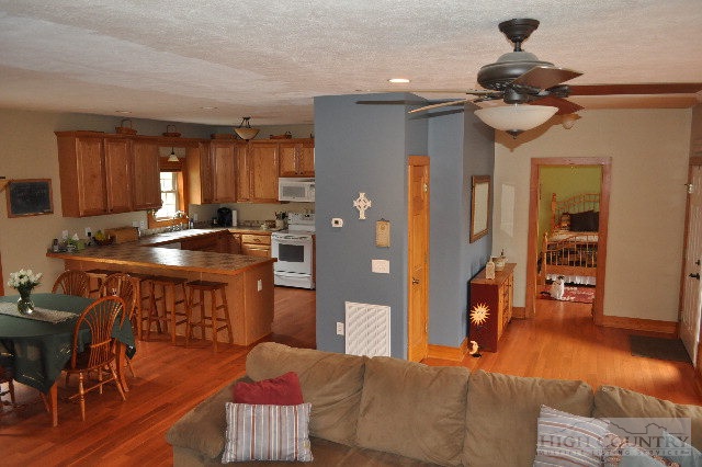 510 Brown's Chapel Road Boone, NC 28607 - Photo 13 of 35 Gallery Image 13