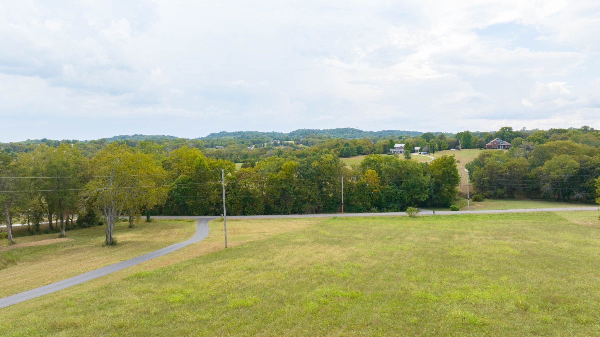 943 Franklin Road Gallatin, TN 37066 - Photo 1 of 1 a view of an outdoor space and tennis court