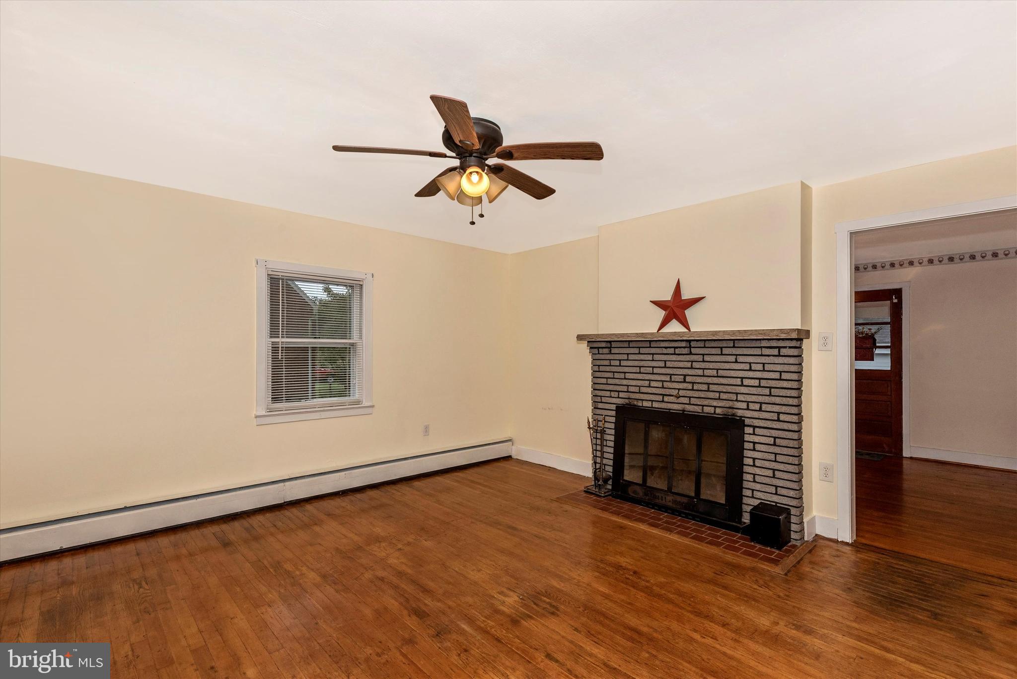 11220 Hessong Bridge Road Thurmont, MD 21788 - Photo 11 of 37 Gallery Image 11