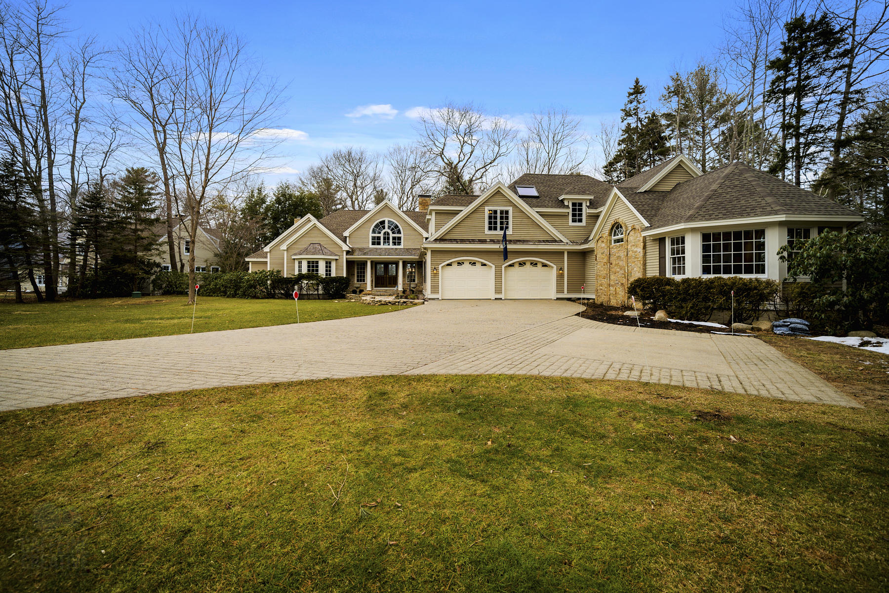 28 Rivers Edge Drive Kennebunk, ME 04043 - Photo 78 of 104 View from sidewalk