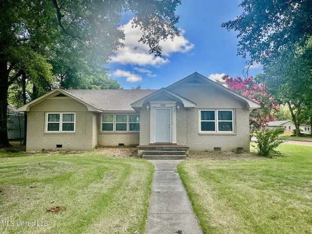 $340,000 | 609 South 5th Avenue, Cleveland, MS 38732