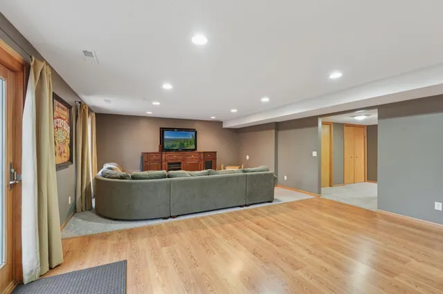 $674,900 | 604 Topaz Lane, Hudson, WI 54016