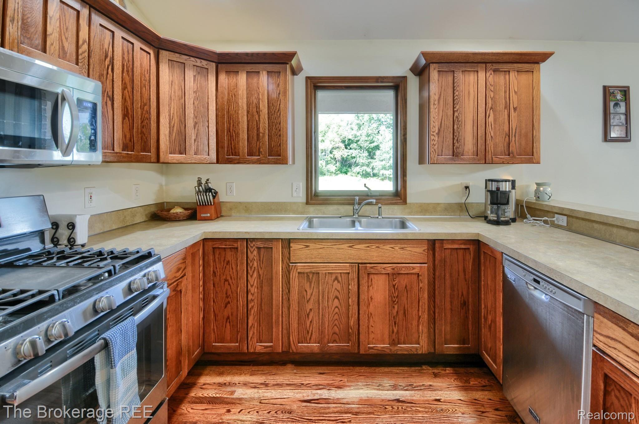 3277 Levalley Road Columbiaville, MI 48421 - Photo 10 of 44 SD3_5947-HDR(5).jpg