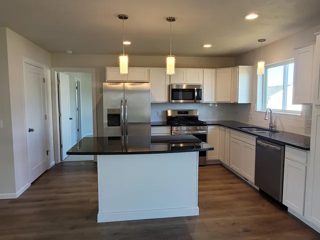 $419,900 | 4243 Butternut Drive, Wayland, MI 49348