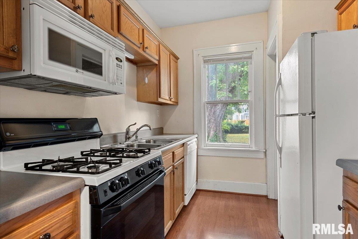 1512 South State Street Springfield, IL 62704 - Photo 10 of 24 Gallery Image 10