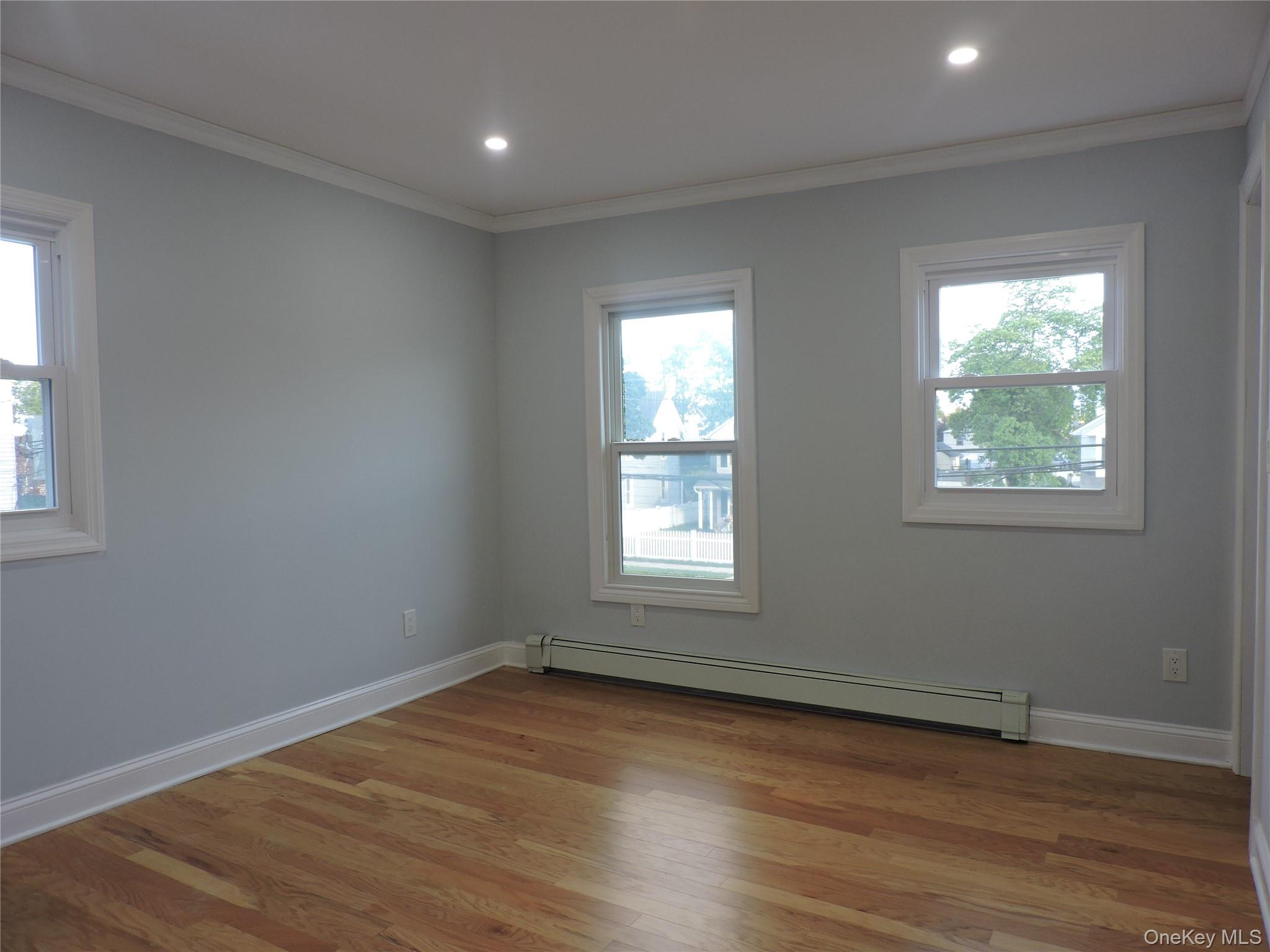 23 Maple Avenue Hempstead, NY 11550 - Photo 5 of 9