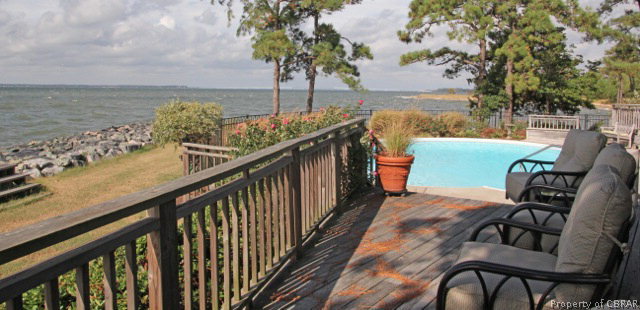 112 The Point White Stone, VA 22578 - Photo 4 of 46