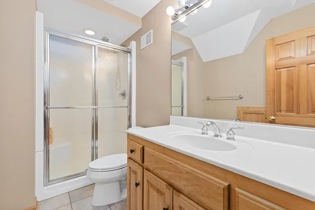 $1,100,000 | 2 Crocus Lane, North Oaks, MN 55127