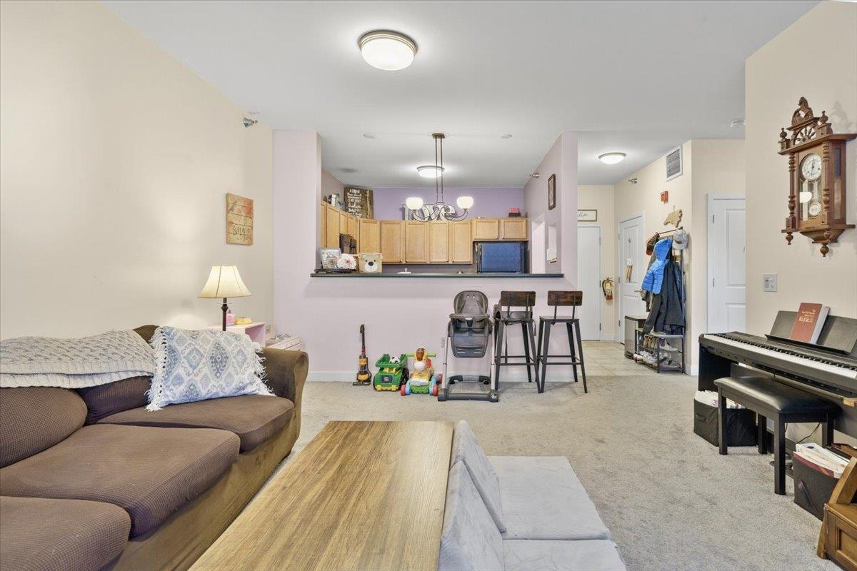 370 Farrell Street, Unit 306 South Burlington, VT 05403 - Photo 4 of 20