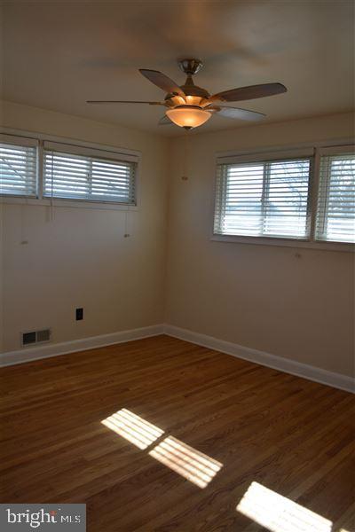 266 Carroll Road Pasadena, MD 21122 - Photo 12 of 25 Gallery Image 12