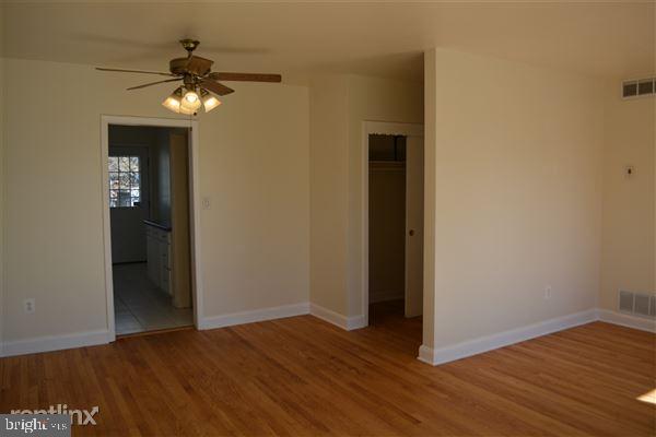 266 Carroll Road Pasadena, MD 21122 - Photo 7 of 25 Gallery Image 7