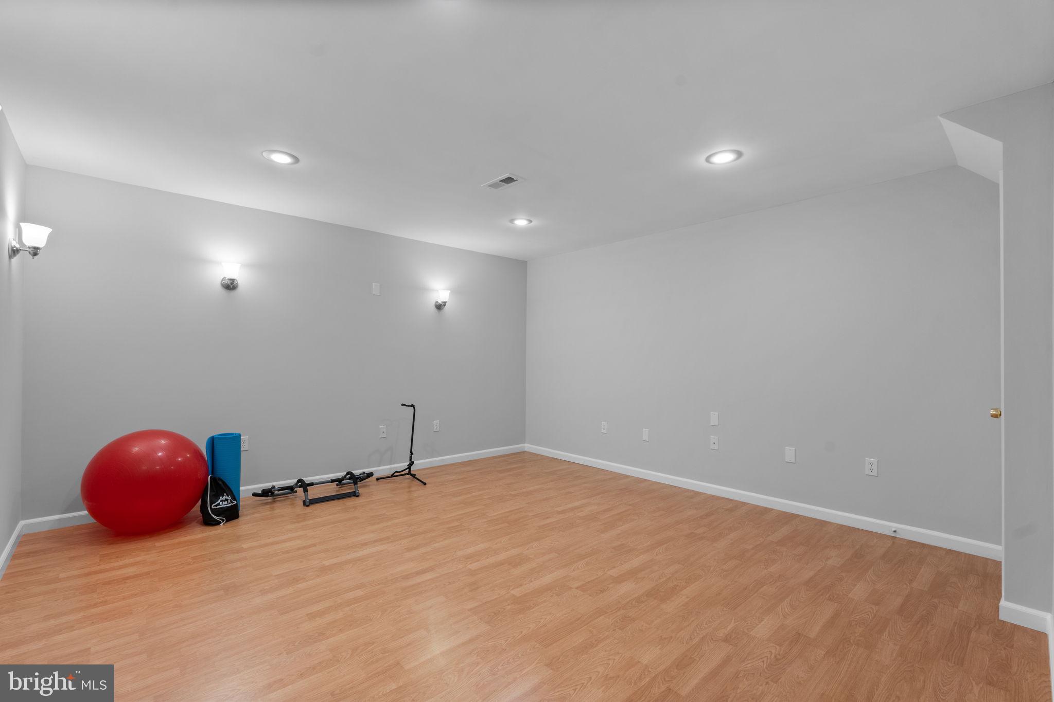 13900 Falconcrest Road Germantown, MD 20874 - Photo 50 of 70 Gallery Image 50